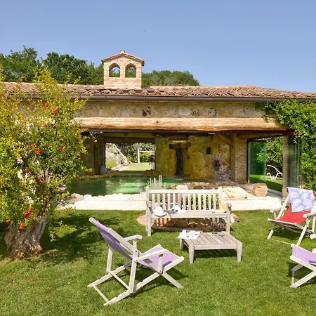Sleeps 10 Pool Air Con Wifi *