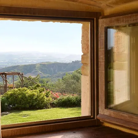 Sleeps 10 Pool Air Con Wifi Guardea