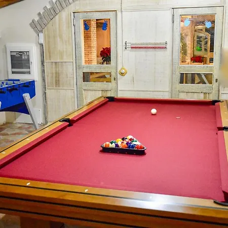 Sleeps 10 Pool Air Con Wifi Willa Guardea